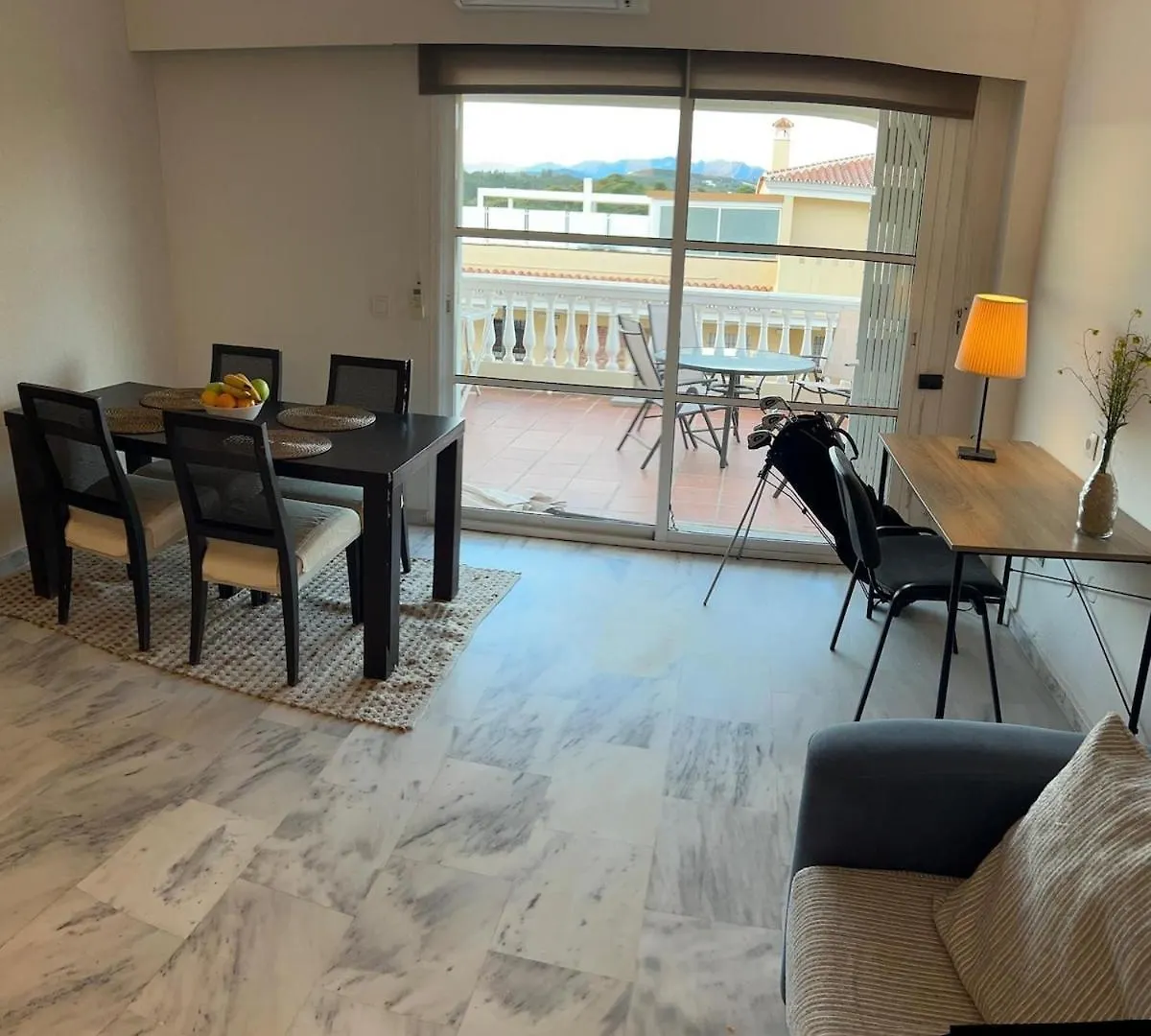 Lighthouse Beach Apartment ミハス 0*,  スペイン